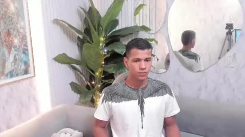 Snapshot of noahdark_ chatting on July 17, 2:07 am NOAH online show from July 17, 2:07 am