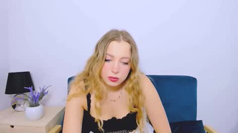 noahpretty online show from November 18, 9:30 pm