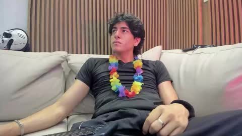 noahx_valko online show from December 15, 3:00 am