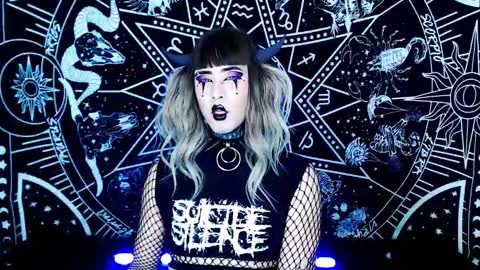 caroline online show from November 14, 2:21 am