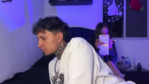 Snapshot of nocturnallovers_ss chatting on December 22, 3:58 am Jean Y Isa online show from December 22, 3:58 am