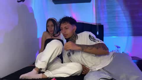 Snapshot of nocturnallovers_ss chatting on December 23, 4:54 am Jean Y Isa online show from December 23, 4:54 am