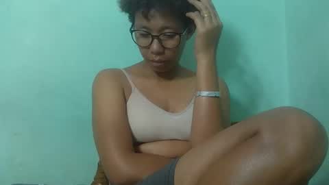 noellah online show from December 4, 7:39 am