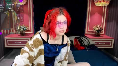 Elly online show from November 29, 11:30 pm