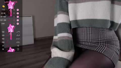 noelleneptune online show from November 2, 11:07 pm