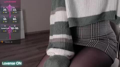 noelleneptune online show from December 16, 8:36 pm