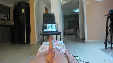 Snapshot of noemibcnz chatting on November 11, 11:27 pm In instagram dayhannanoemi online show from November 11, 11:27 pm