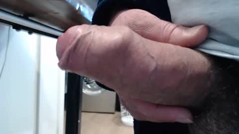 Snapshot of nofacedad90 chatting on April 29, 3:05 pm nofacedad90 online show from April 29, 3:05 pm
