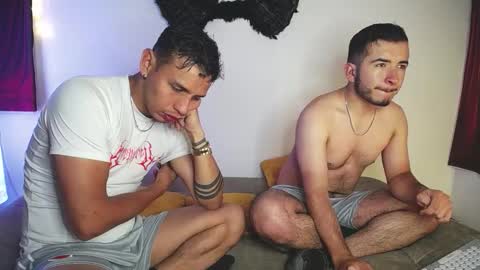 noha_and_iam1 online show from February 12, 11:27 am