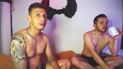 noha_and_iam1 online show from February 27, 11:43 am