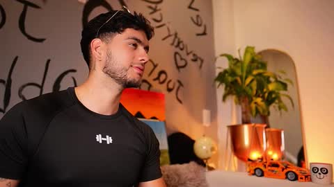 kevin online show from October 24, 2:30 am