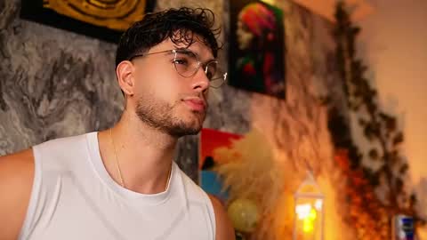 Snapshot of noha_miler chatting on May 15, 6:37 pm kevin online show from May 15, 6:37 pm