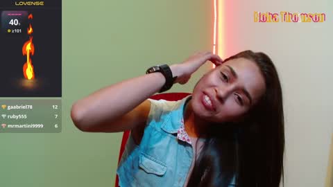 Noha Thomson online show from December 9, 9:58 pm