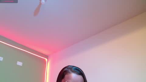 Noha Thomson online show from January 24, 9:47 pm