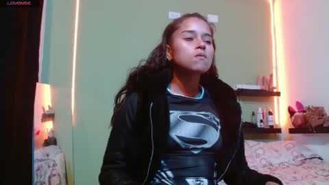 Noha Thomson online show from March 1, 10:10 pm