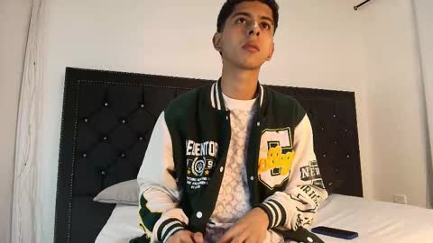 Noha Drake online show from March 18, 3:31 am