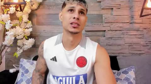 Snapshot of nohanhunter chatting on January 18, 11:36 am nohanhunter online show from January 18, 11:36 am