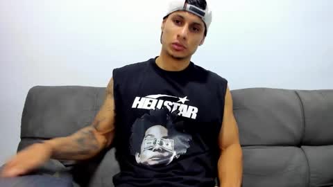 Snapshot of nohanhunter chatting on March 2, 1:29 pm nohanhunter online show from March 2, 1:29 pm