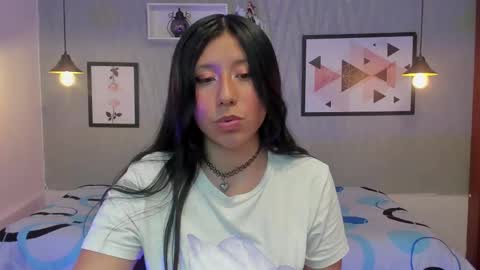 Snapshot of nohemi_louse chatting on February 24, 7:41 pm Nohemi online show from February 24, 7:41 pm