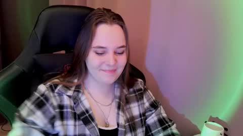 Snapshot of noir_ember_ chatting on November 29, 8:50 am noir_ember_ online show from November 29, 8:50 am