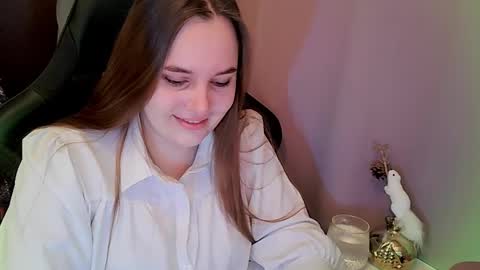 Snapshot of noir_ember_ chatting on January 10, 8:16 am noir_ember_ online show from January 10, 8:16 am