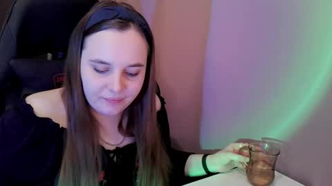 Snapshot of noir_ember_ chatting on February 25, 3:54 pm noir_ember_ online show from February 25, 3:54 pm