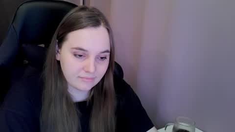 Snapshot of noir_ember_ chatting on March 3, 3:51 pm noir_ember_ online show from March 3, 3:51 pm