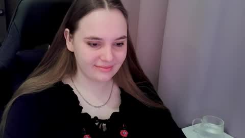 Snapshot of noir_ember_ chatting on March 5, 7:26 am noir_ember_ online show from March 5, 7:26 am