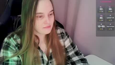 noir_ember_ online show from April 28, 6:24 pm