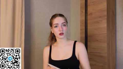 Sophie online show from February 25, 6:12 am