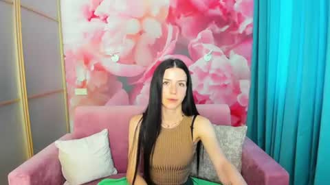 Snapshot of noirdiva chatting on June 26, 6:51 am NoirDiva online show from June 26, 6:51 am