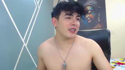 Snapshot of nolan_twink chatting on December 19, 8:34 pm Nolan online show from December 19, 8:34 pm