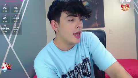 Snapshot of nolan_twink chatting on December 23, 9:18 pm Nolan online show from December 23, 9:18 pm