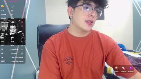 Snapshot of nolan_twink chatting on January 15, 5:37 pm Nolan online show from January 15, 5:37 pm