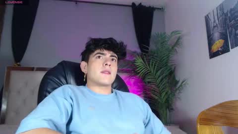 Snapshot of nolan_twink chatting on September 29, 5:51 pm Nolan online show from September 29, 5:51 pm