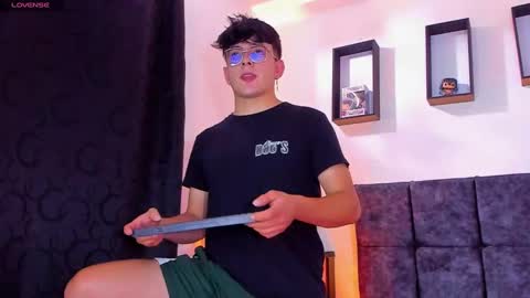 Snapshot of nolan_twink chatting on October 8, 7:22 pm Nolan online show from October 8, 7:22 pm