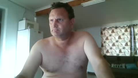 Snapshot of nollie244 chatting on March 8, 10:54 am Nollie online show from March 8, 10:54 am