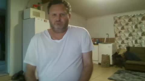 Snapshot of nollie244 chatting on April 14, 5:02 am Nollie online show from April 14, 5:02 am
