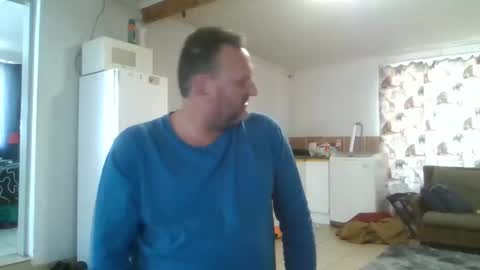 Snapshot of nollie244 chatting on May 9, 9:58 am Nollie online show from May 9, 9:58 am