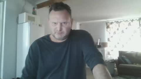 Snapshot of nollie244 chatting on May 16, 12:37 pm Nollie online show from May 16, 12:37 pm