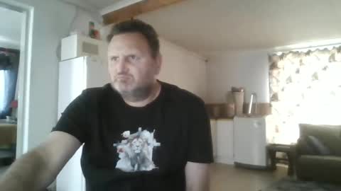 Snapshot of nollie244 chatting on June 19, 12:31 pm Nollie online show from June 19, 12:31 pm