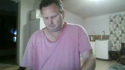 Snapshot of nollie244 chatting on June 25, 4:34 am Nollie online show from June 25, 4:34 am