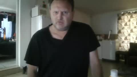 Snapshot of nollie244 chatting on June 27, 6:07 am Nollie online show from June 27, 6:07 am