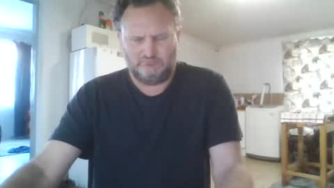 Snapshot of nollie244 chatting on August 1, 6:01 am Nollie online show from August 1, 6:01 am