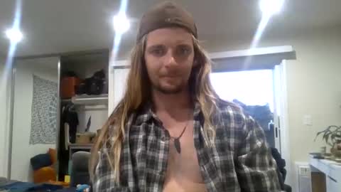 Snapshot of nomadicouple chatting on October 28, 12:58 am nomadicouple online show from October 28, 12:58 am