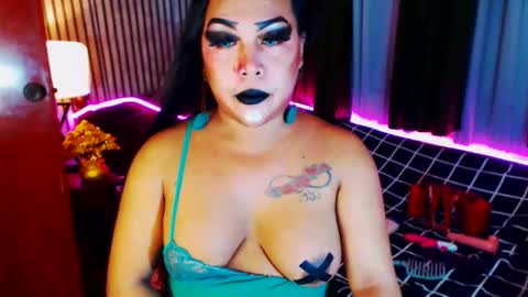 Snapshot of nomercy_mistress_sph chatting on June 8, 10:15 am I AM YOUR MISTRESS YASSY DON T BE RUDE no ONE LOVE ME i KICK U online show from June 8, 10:15 am