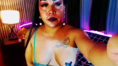 Snapshot of nomercy_mistress_sph chatting on June 18, 9:58 am I AM YOUR MISTRESS YASSY DON T BE RUDE no ONE LOVE ME i KICK U online show from June 18, 9:58 am