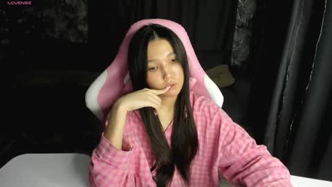 nomi online show from February 10, 12:59 am