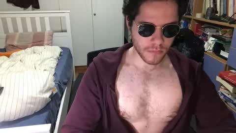 nongay379444 online show from December 11, 8:28 pm