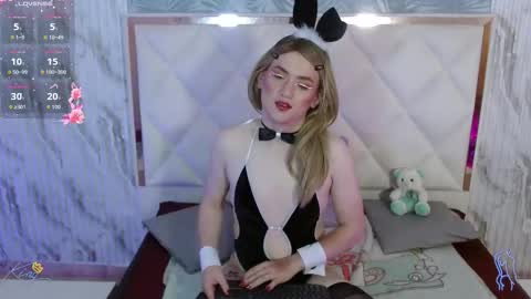 nooah_tay online show from February 3, 3:04 am